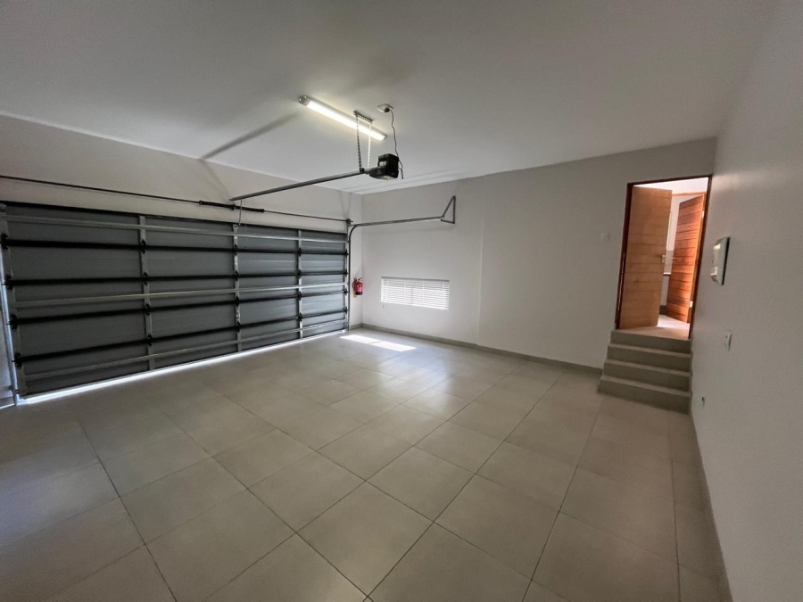To Let 3 Bedroom Property for Rent in Wild Olive Estate Free State